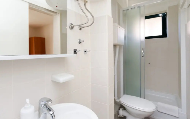 Apartments Near the sea Barbat