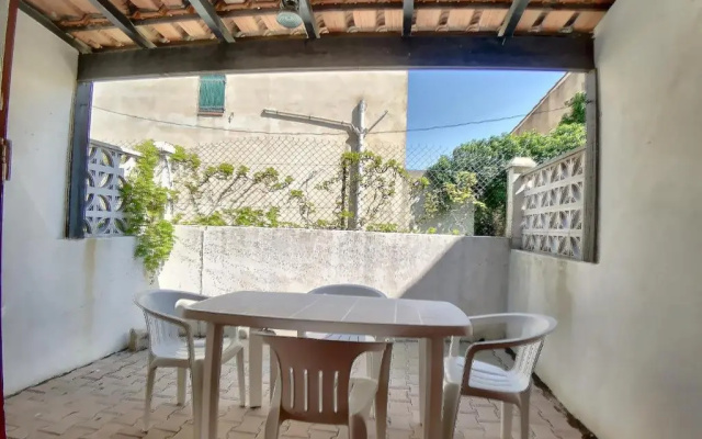 Studio Saintes-Maries-de-la-Mer, 1 pièce, 4 personnes - FR-1-475-49