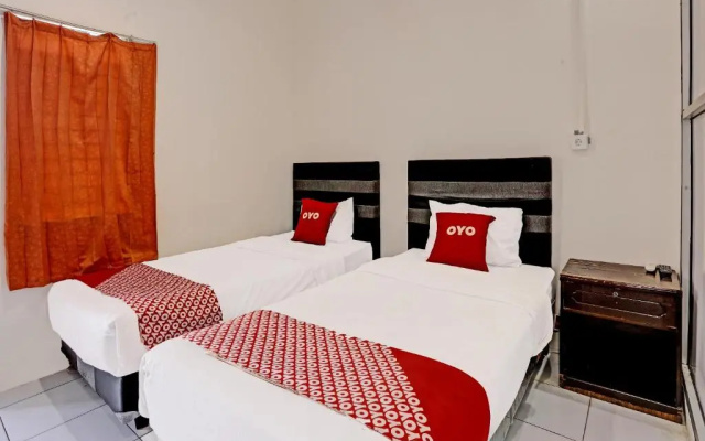 OYO 91861 Pemuda Kemuning Guest House