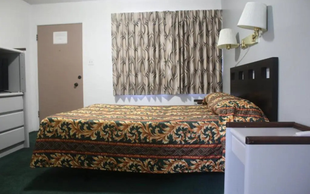 Thunderchief Inn