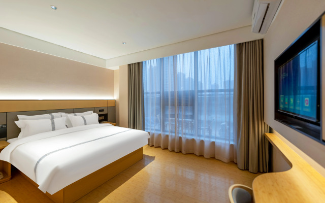 GreenTree Inn Express Hotel (Xi'an Beichen Avenue)