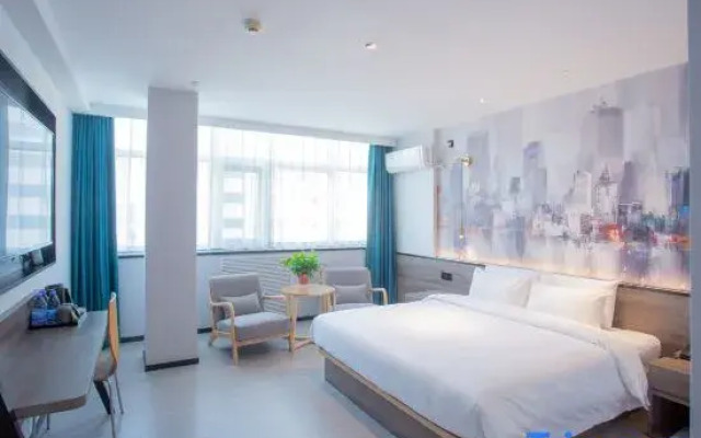 Rest Yizhi Hotel (Shijiazhuang North Station Heping West Road)