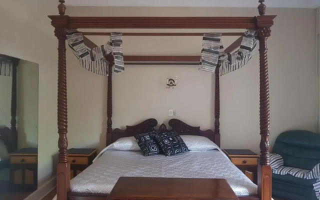 Upper Houghton Guesthouse