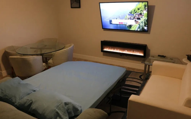 Lovely guest Suite in Calgary