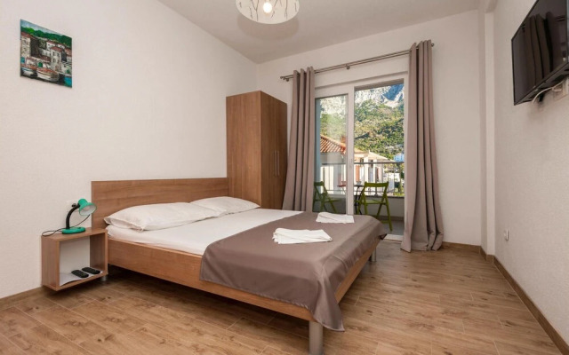 Amazing Apartment in Drvenik With Wifi