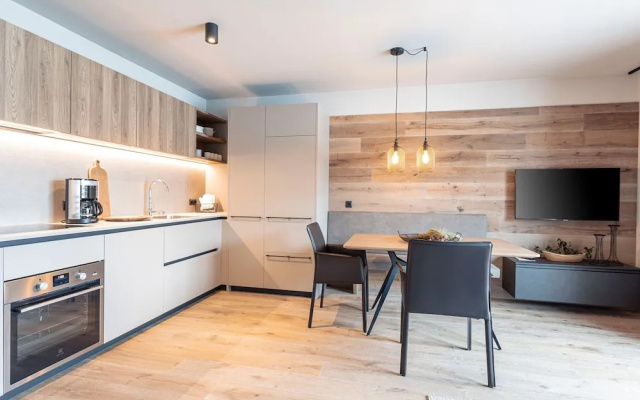 Luxury Apartment, Alpenrosenbahn Within Walking Distance