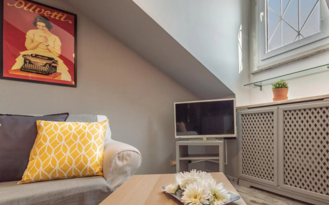 Massena 29 - Elegant Attic Close to Porta Nuova