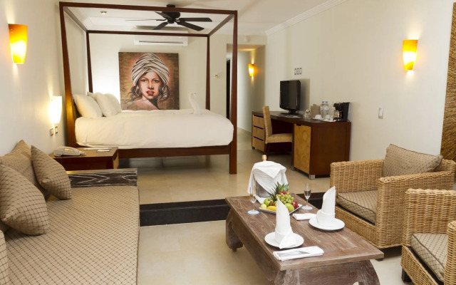 Отель Sandos Playacar All Inclusive