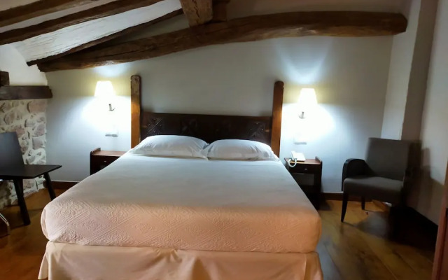 Hotel Rural Latorrien de Ane