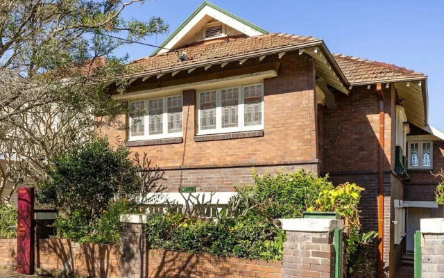Relaxing Stay Near Fairlight's Scenic Spots
