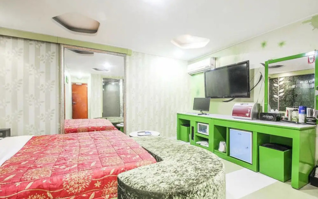 Rivertain Hotel Gyeongju