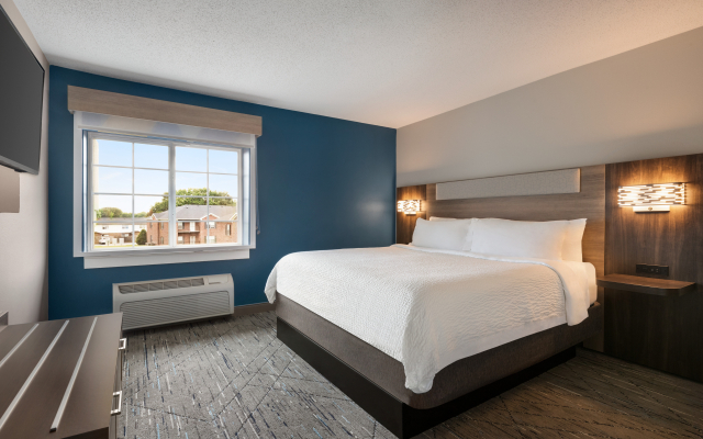 Holiday Inn Express Bowling Green by IHG