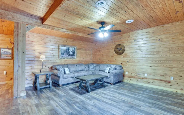 Cherokee Lake Cabin w/ Deck & Kayaks!