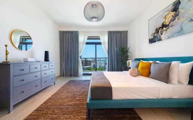 Exclusive Seaview 3BR Roof Terrace Apt with Scenic Views of Burj alArab