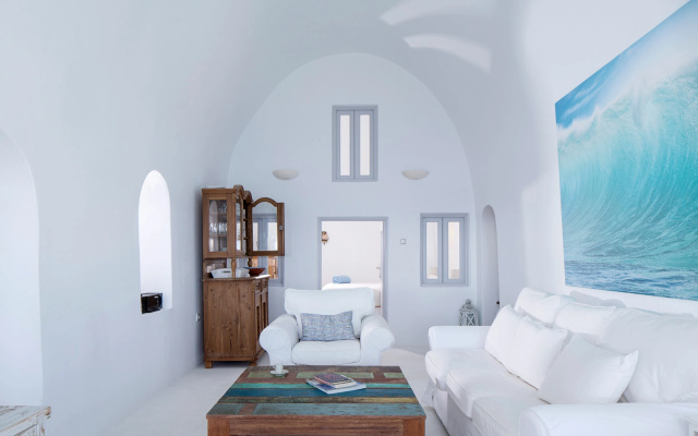 Villa Gaia, 3 bedroom villa with amazing views at Imerovigli