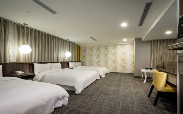Jung Zaw Business Hotel