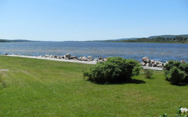 Tides and Time Vacation House