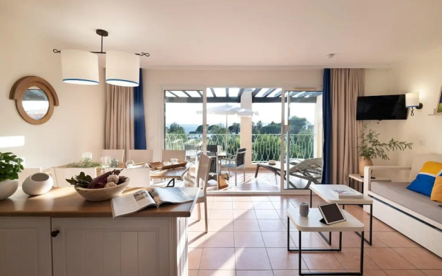 Beautiful French Riviera Apartment for 6
