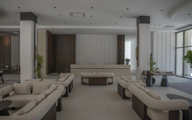 Avia Resort & Spa