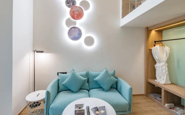 Rezen Sunbow Hotel