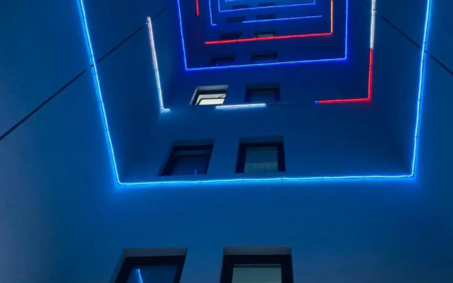 SOHO Apartment - City View with Rooftop Garden