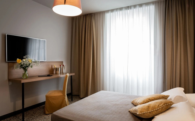 HNN Luxury Suites