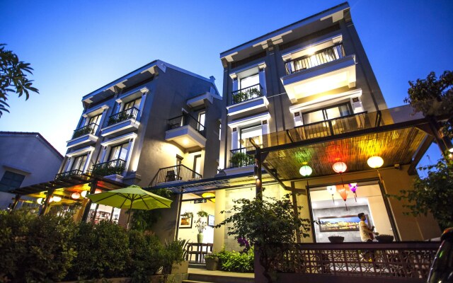 Отель Hoi An Silk River Villa вид на фасад