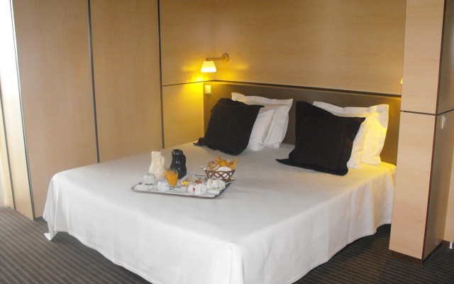 Axis Vermar Conference & Beach Hotel