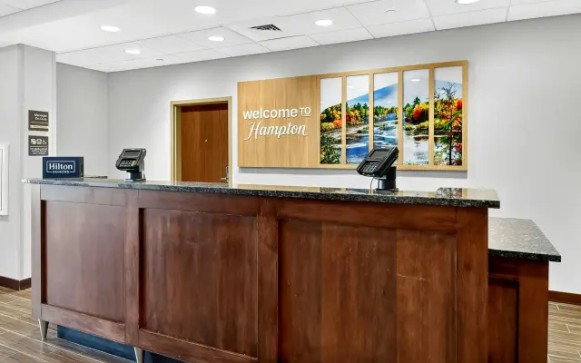 Hampton Inn & Suites Chippewa Falls