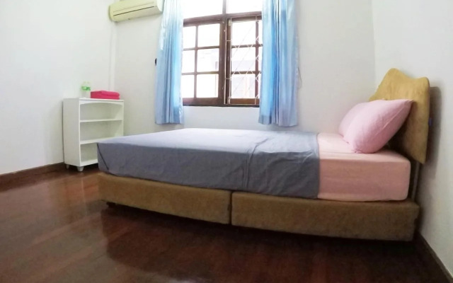 Sira’s House