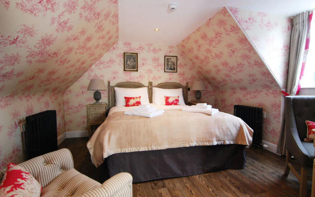 Meikleour Arms Hotel and Restaurant
