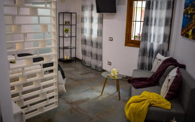 ESTUDIO 10 Junto a La Campana Alameda Setas