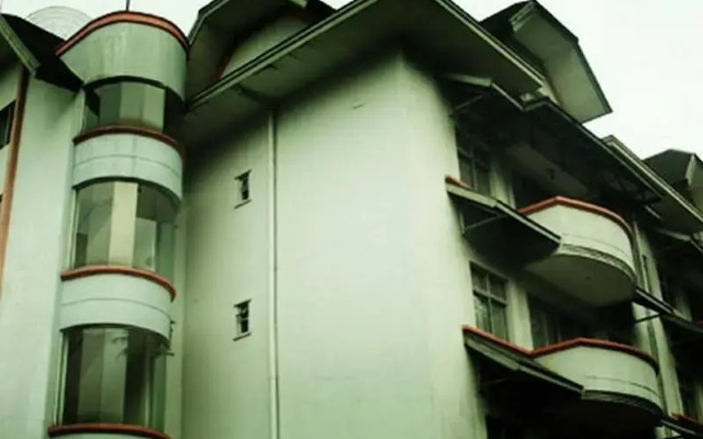 Royal Apartment