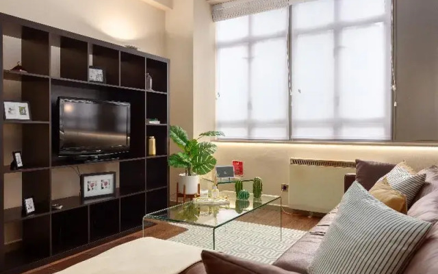 Luxurious Lawrence House Serviced Apartment
