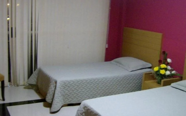 Don Limpone Hotel