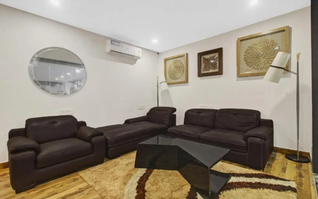 Super OYO Townhouse OAK Oyo Hitec City