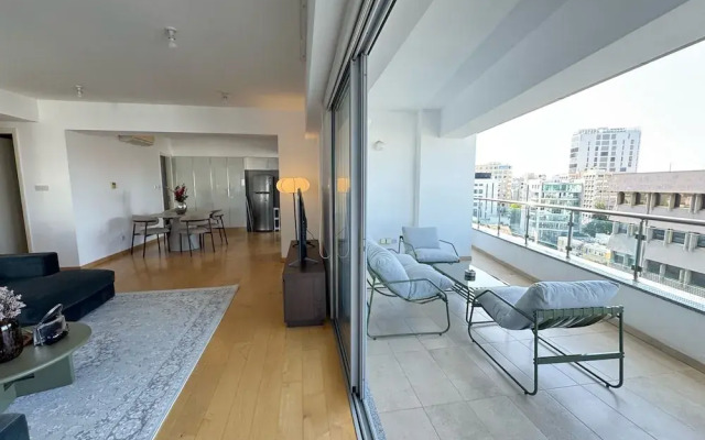 Balcony Views - Specious 2 BR Flat