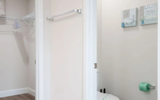 4449 Lovely 5BD For Your Family