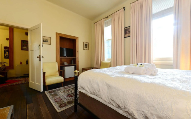 Edinburgh Gallery Bed & Breakfast
