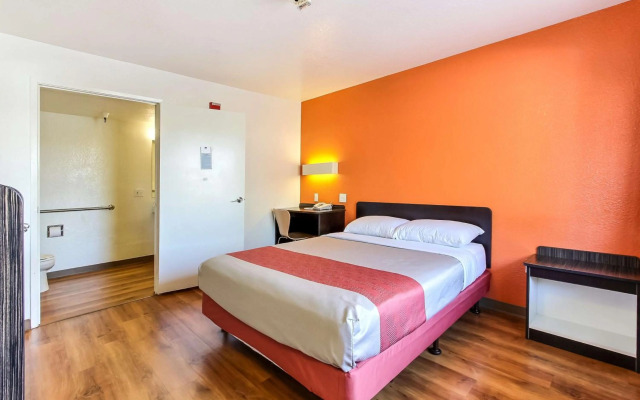 Motel 6 Watsonville, CA - Monterey Area