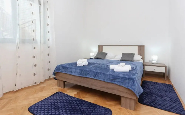 Sunny Elegant Apartments in Trogir