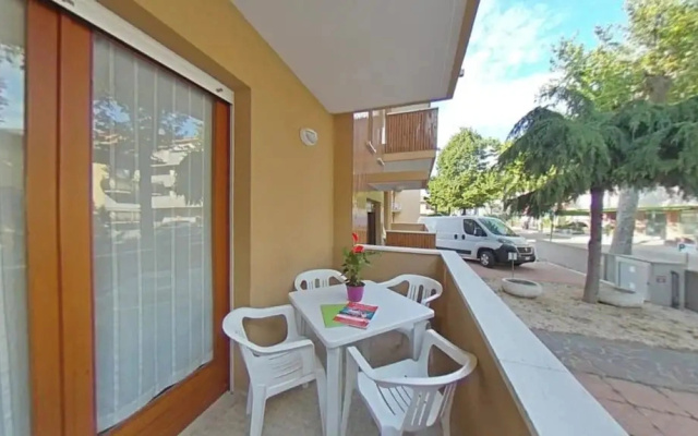 Centrally Located Accommodation With Balcony