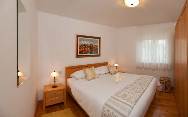 Apartments Maja