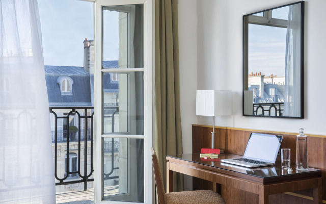 Отель Le Grand Hotel Cayre