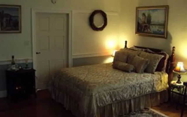 The Hertzog Homestead Bed & Breakfast