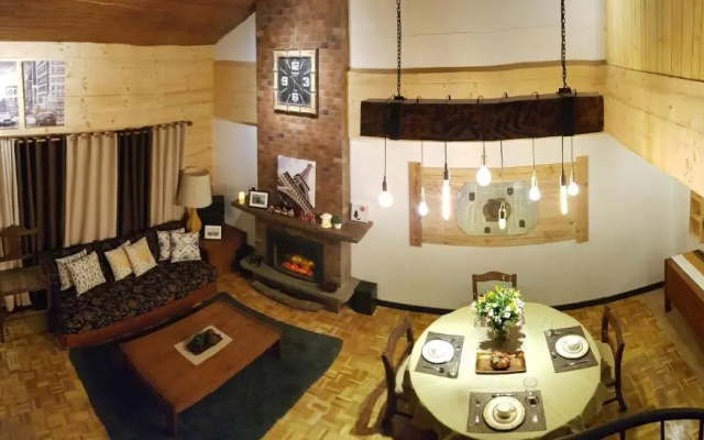 HOMESTAY DE MARQS - STYLISH and SPACIOUS 3 BEDROOM VACATION HOME