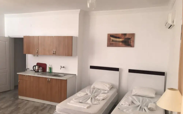 Pinar Motel 2022-33-0198