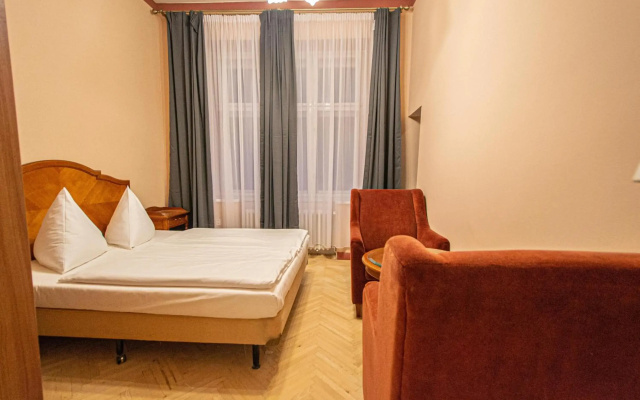 4 Bedrooms 130m2 apartment at the Main City Square