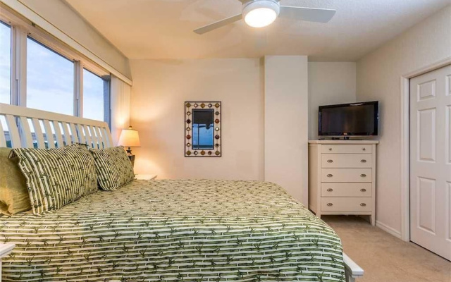 Island Beach Club 304 - Two Bedroom Condo