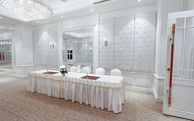 Empress Premier Hotel
